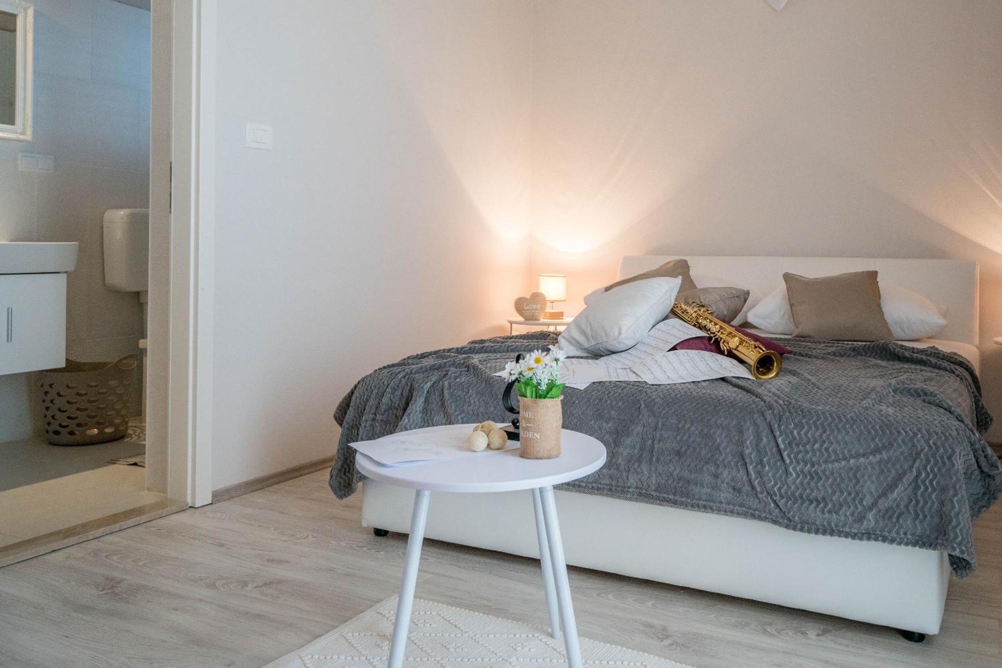 Apartments Sonata Omiš Extérieur photo